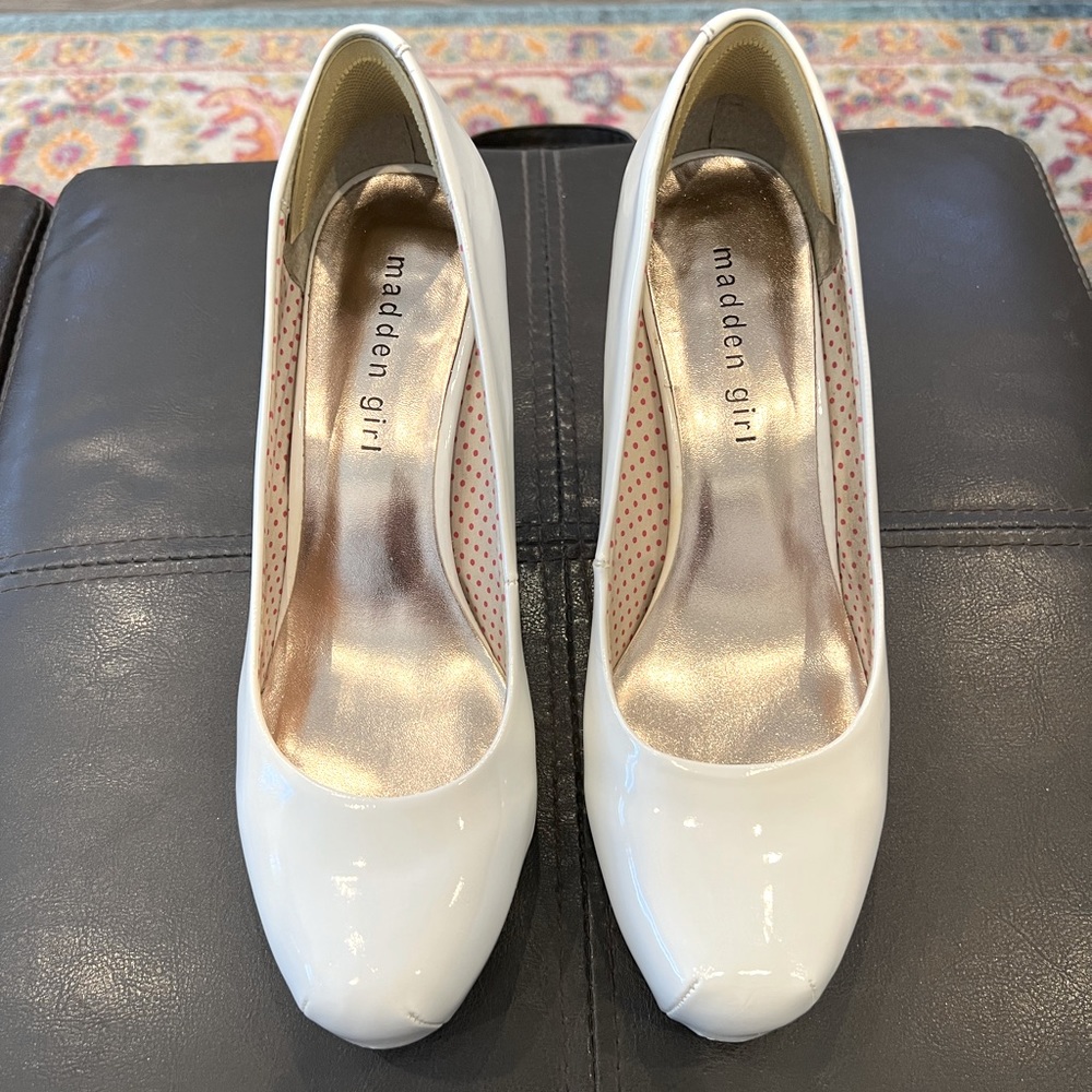 White Heels Pumps